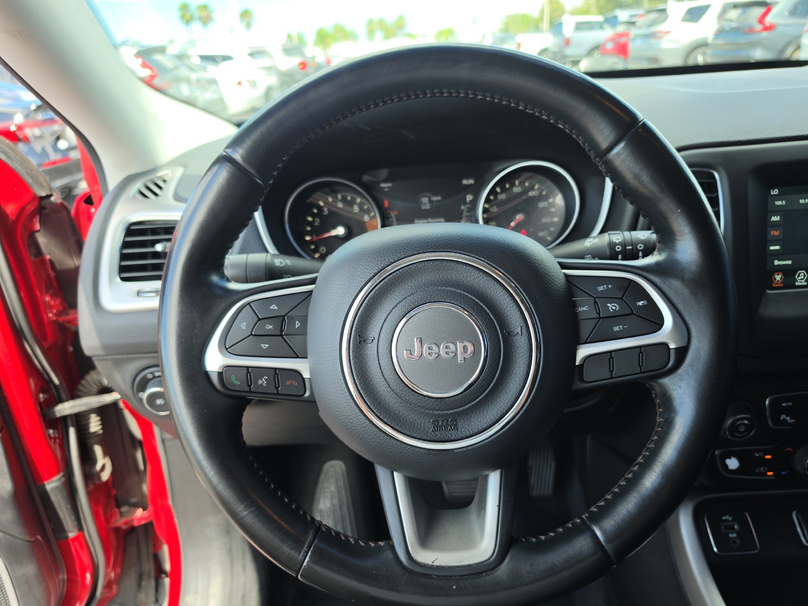 Used 2018 Jeep Compass Latitude w/ Popular Equipment Group FWD image 22