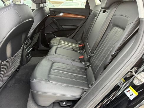 Used 2021 Audi Q5 2.0T Premium AWD/4WD image 31