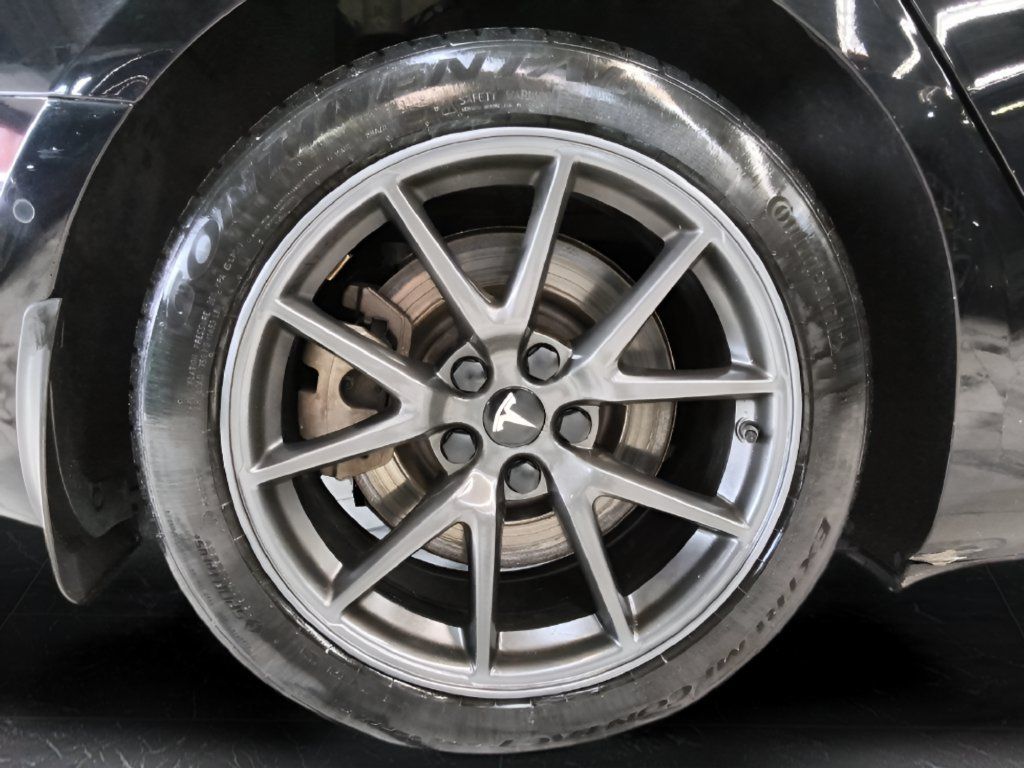 Used 2022 Tesla Model 3 Long Range AWD/4WD image 32