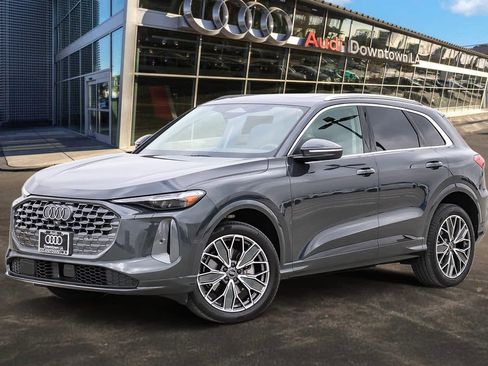Used 2025 Audi Q5 Premium Plus w/ Premium Plus AWD/4WD image 1