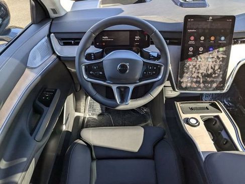 New 2025 Volvo EX90 Ultra image 22