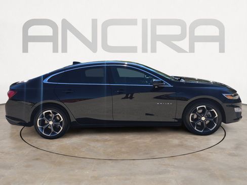 Used 2022 Chevrolet Malibu LT image 11