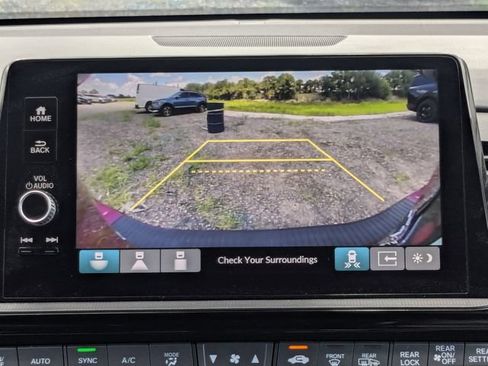 Used 2025 Honda Odyssey Touring image 30