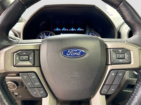 Used 2020 Ford Expedition XLT w/ FX4 Off-Road Package image 11