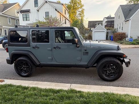 Used 2015 Jeep Wrangler Unlimited Sport AWD/4WD image 8