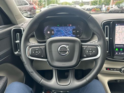 Used 2023 Volvo XC40 B5 Plus w/ Protection Package Premier AWD/4WD image 13