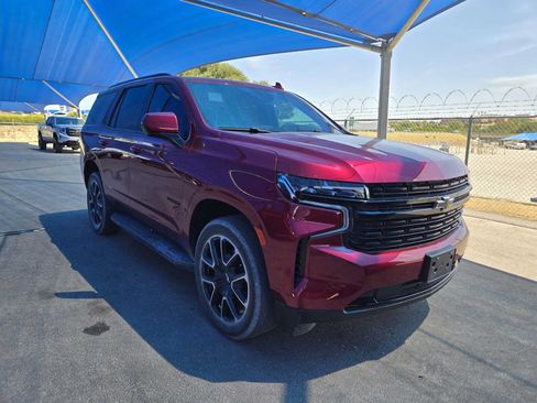Used 2023 Chevrolet Tahoe RST w/ Sport Performance Package AWD/4WD image 2