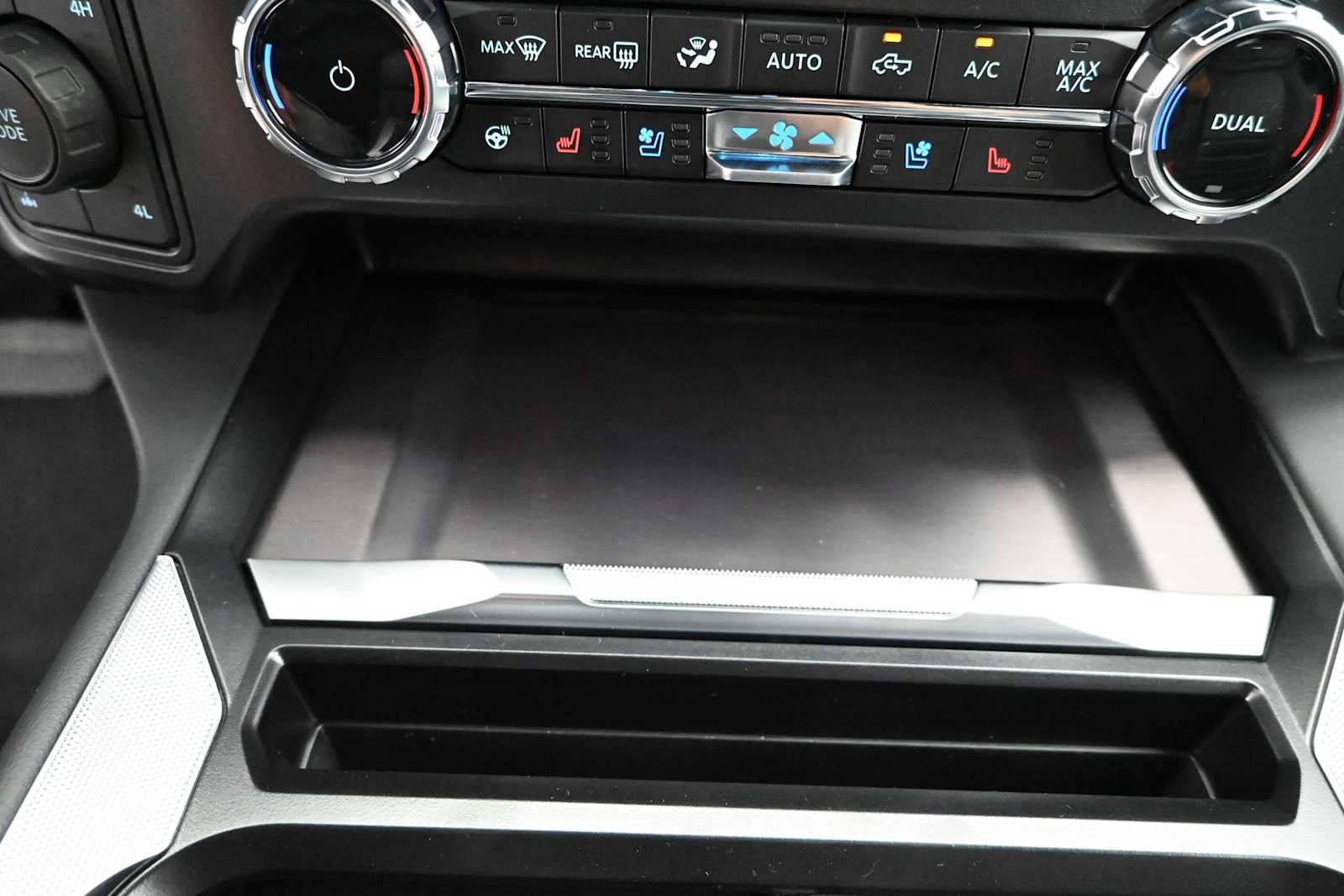 New 2025 Ford Explorer ST-Line AWD/4WD image 12