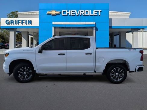 Used 2024 Chevrolet Silverado 1500 Custom AWD/4WD image 10