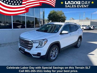 Used 2022 GMC Terrain SLT w/ Tech Package