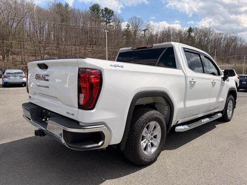 Used 2025 GMC Sierra 1500 SLE AWD/4WD image 18