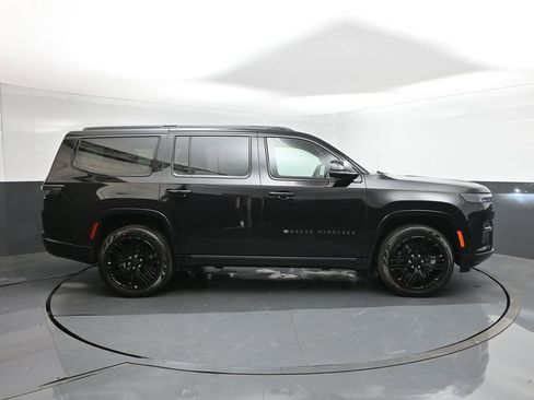 New 2026 Jeep Grand Wagoneer Limited AWD/4WD image 15