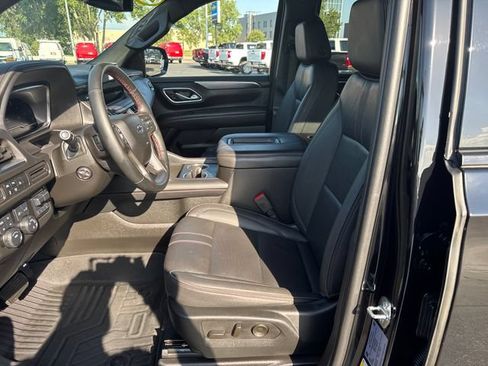 Used 2024 Chevrolet Tahoe RST w/ Luxury Package AWD/4WD image 9