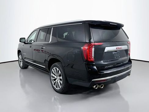Used 2021 GMC Yukon XL Denali w/ Denali Premium Package AWD/4WD image 5