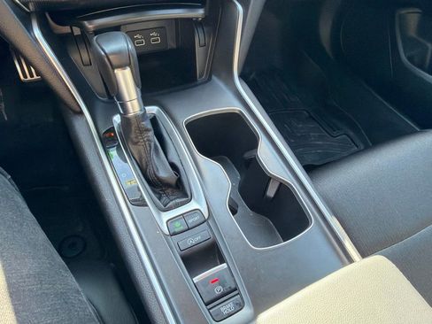 Used 2022 Honda Accord Sport image 13
