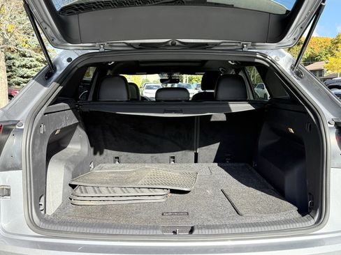 Used 2022 Volkswagen Atlas Cross Sport SE image 26