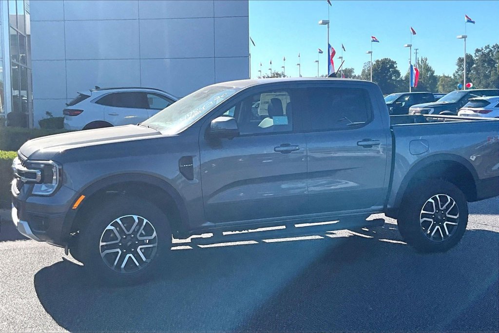 New 2026 Ford Ranger Lariat w/ FX4 Off-Road Package AWD/4WD image 2