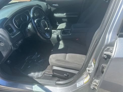 Used 2018 Dodge Charger SXT Plus RWD image 10