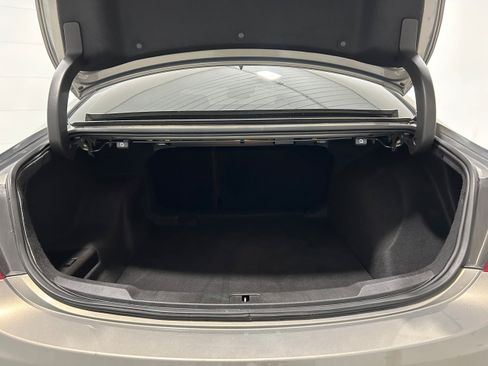 Used 2019 Buick LaCrosse Avenir w/ Driver Confidence Package II AWD/4WD image 31