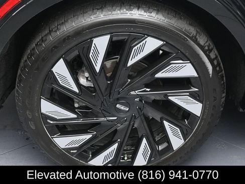 Used 2025 Lincoln Nautilus Reserve w/ Jet Appearance Package AWD/4WD image 5