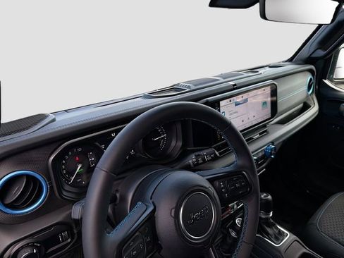 Used 2024 Jeep Wrangler Unlimited Rubicon 4xe w/ Technology Group image 9