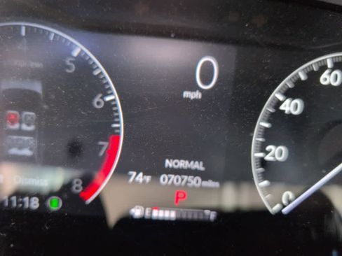 Used 2023 Honda HR-V LX image 9