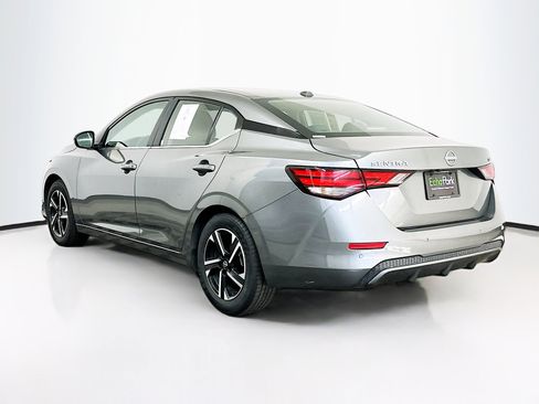 Used 2024 Nissan Sentra SV image 5