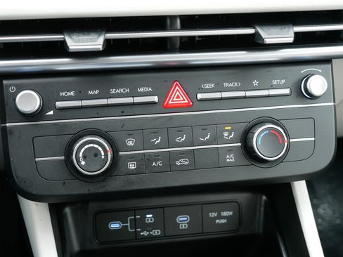 Certified 2025 Hyundai Tucson SE image 23