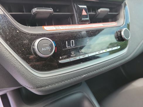 Used 2025 Toyota Corolla SE FWD image 26