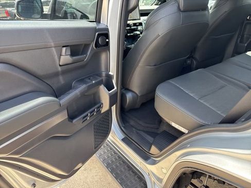 Used 2025 Toyota 4Runner TRD Off-Road Premium w/ Tow Technology Package AWD/4WD image 14