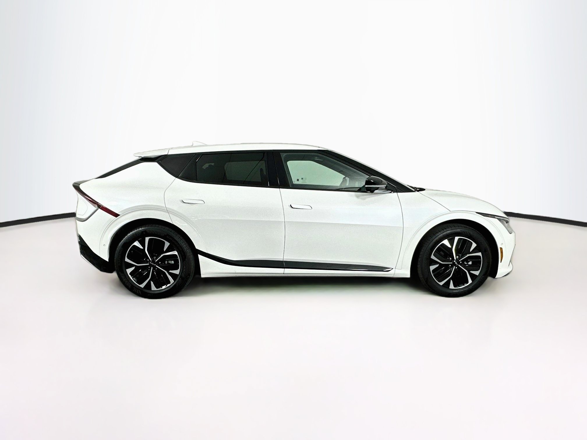 Used 2024 Kia EV6 GT-Line RWD image 10