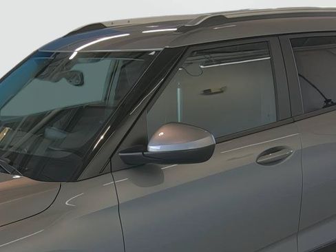 New 2026 Chevrolet TrailBlazer LT w/ Convenience Package FWD image 8