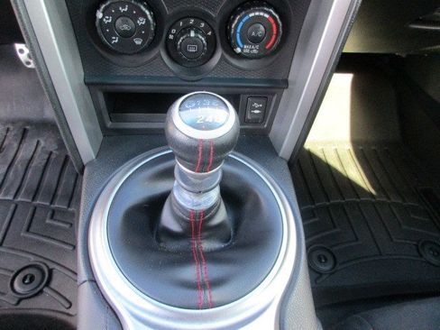 Used 2013 Scion FR-S image 21