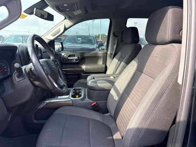 Used 2021 Chevrolet Silverado 1500 LT Trail Boss w/ LPO, Dark Essentials Package AWD/4WD image 14