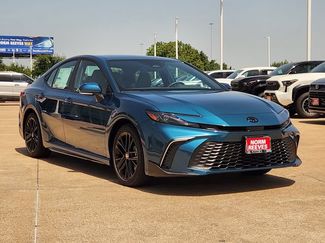 Used 2026 Toyota Camry SE w/ Convenience Package FWD video 2