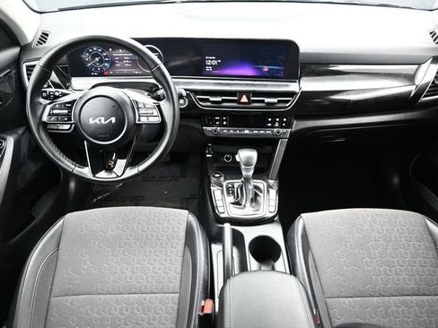 Used 2024 Kia Seltos S FWD image 17