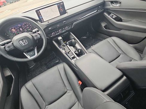 Certified 2025 Honda Accord Touring image 23