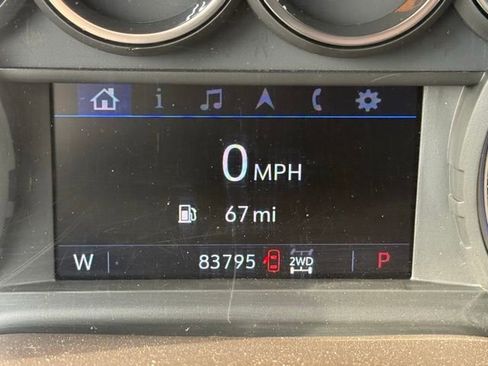 Used 2022 Chevrolet Silverado 2500 LT w/ Convenience Package image 17