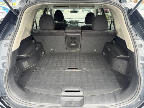 Used 2014 Nissan Rogue SV AWD/4WD image 19