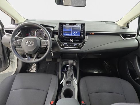 Used 2021 Toyota Corolla LE image 15