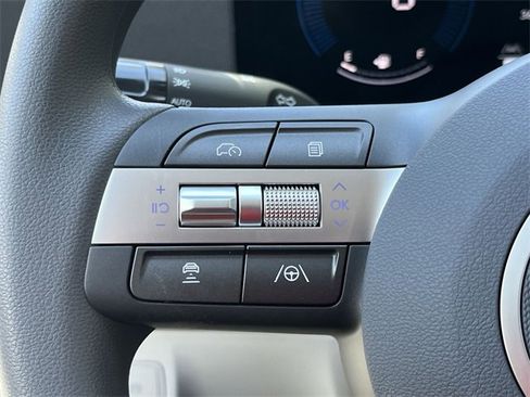 New 2026 Hyundai Kona SE image 11