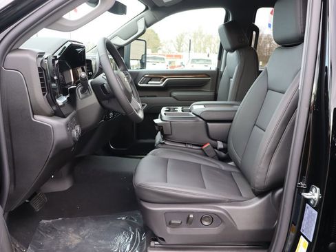 New 2026 Chevrolet Silverado 3500 LT AWD/4WD image 5