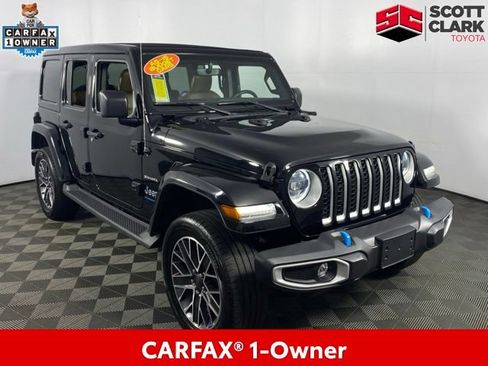 Used 2023 Jeep Wrangler Unlimited Sahara w/ Cold Weather Group AWD/4WD image 1