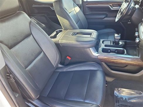 Used 2022 GMC Sierra 1500 Elevation w/ Elevation Premium Package image 18