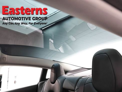 Used 2023 Tesla Model 3 Standard Range image 29