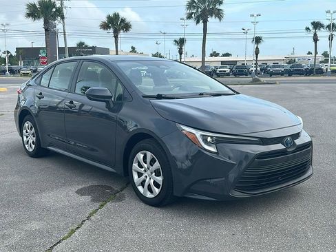 Used 2024 Toyota Corolla LE FWD image 7