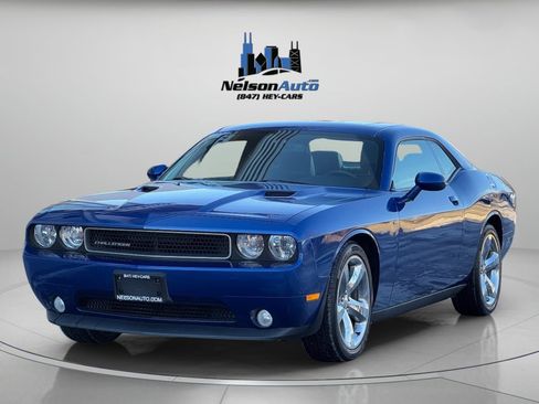 Used 2012 Dodge Challenger SXT Plus image 9