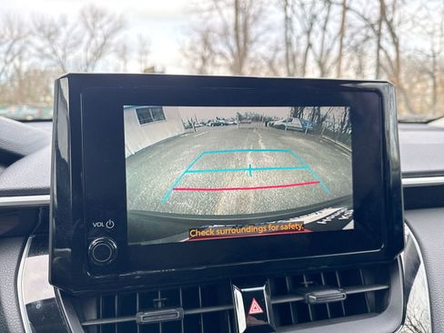 Used 2023 Toyota Corolla Cross LE image 28