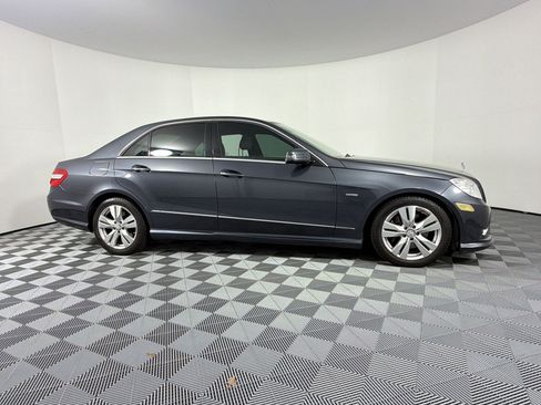 Used 2011 Mercedes-Benz E 350 BlueTEC Sedan image 11