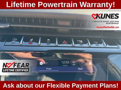 Used 2024 Jeep Grand Cherokee L Laredo image 23